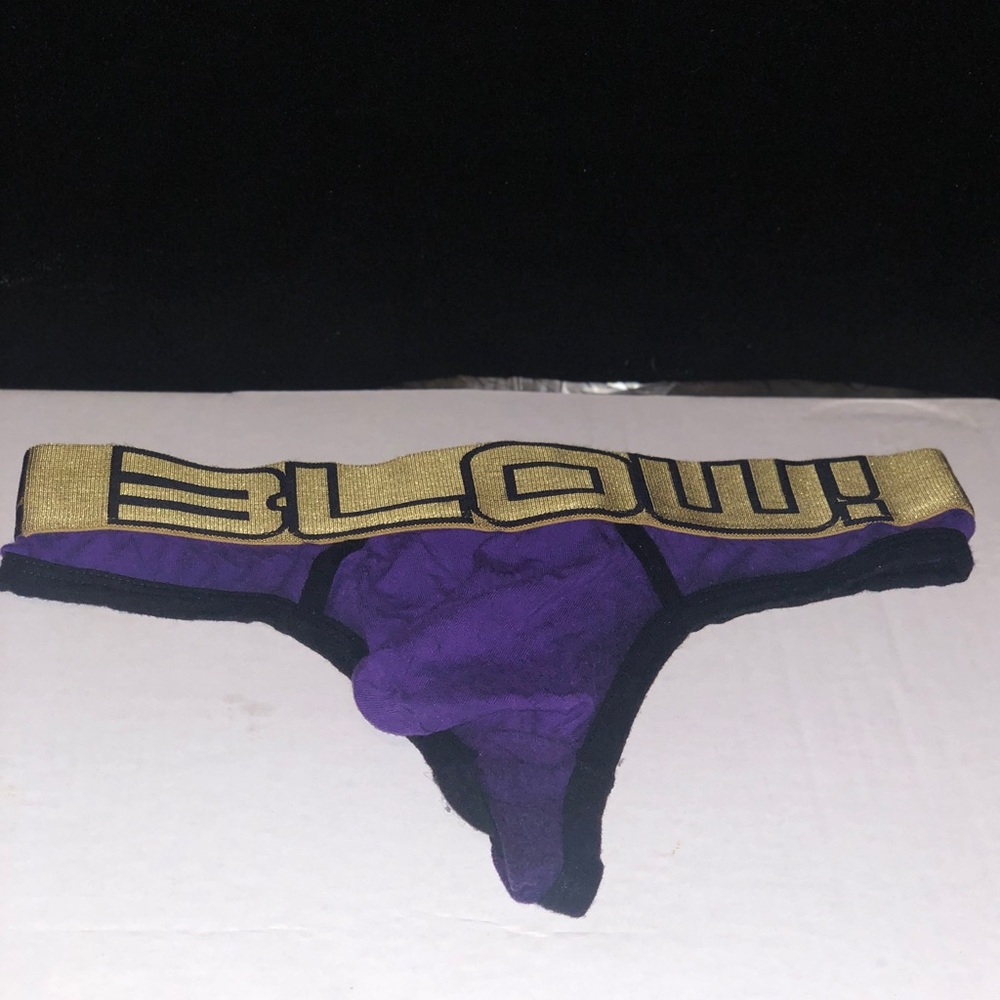 Men’s thong